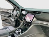 New 2025 Jeep Grand Cherokee Limited w/ Black Appearance Package image 5