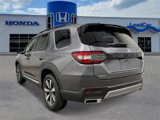 New 2025 Honda Pilot Touring image 3