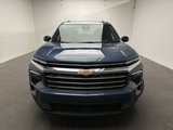Used 2025 Chevrolet Traverse LT w/ Driver Confidence Package image 3