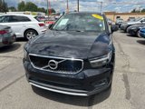 Used 2022 Volvo XC40 T5 Momentum image 4
