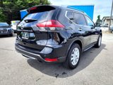 Used 2019 Nissan Rogue SV image 5