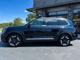 Used 2024 Kia Telluride EX w/ EX Captain's Chair Package image 2