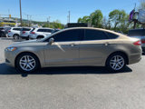 Used 2015 Ford Fusion SE image 6