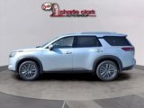 New 2025 Nissan Pathfinder SL w/ SL Premium Package image 2