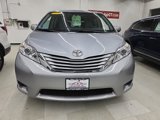 Used 2017 Toyota Sienna LE image 2