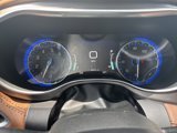 Used 2020 Chrysler Pacifica Limited w/ Tire & Wheel Group image 5