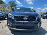 Used 2017 Kia Sorento FWD image 2