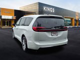 New 2025 Chrysler Pacifica Select image 4
