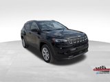Used 2024 Jeep Compass Latitude image 4