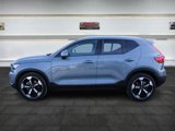 Used 2021 Volvo XC40 T5 Momentum image 4