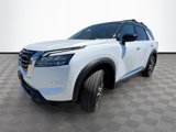 New 2025 Nissan Pathfinder Platinum image 3