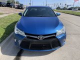 Used 2016 Toyota Camry LE image 2