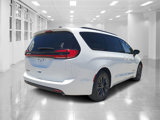 New 2025 Chrysler Pacifica Select image 3