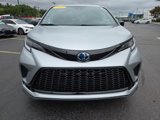 Used 2025 Toyota Sienna XSE image 2
