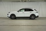 New 2026 Porsche Cayenne image 2