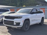 Used 2025 Jeep Grand Cherokee L Summit w/ High Altitude Package image 3