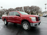 Used 2019 Nissan Titan SV image 4