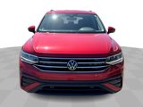 Certified 2022 Volkswagen Tiguan SE image 3