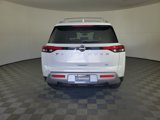 New 2025 Nissan Pathfinder SL image 5