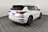 New 2025 Mitsubishi Outlander SEL image 6