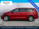 New 2025 Chrysler Pacifica Select image 2