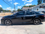 Used 2018 Toyota Camry SE image 3