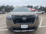 New 2025 Nissan Pathfinder Platinum w/ Black Appearance Package image 3