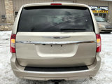 Used 2014 Chrysler Town & Country Touring-L image 4