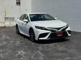 Used 2023 Toyota Camry SE image 2