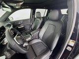 Used 2025 Mercedes-Benz GLB 250 4MATIC image 5