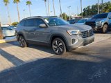 New 2026 Volkswagen Atlas SE image 2