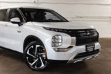 New 2025 Mitsubishi Outlander SE image 3