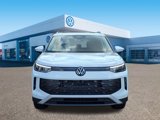 New 2025 Volkswagen Tiguan SE image 2
