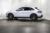 Used 2025 Porsche Macan image 2