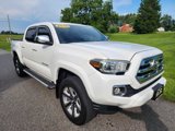Used 2016 Toyota Tacoma Limited image 4