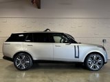 Used 2023 Land Rover Range Rover Long Wheelbase SE image 3