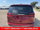 Used 2021 Chrysler Pacifica Touring-L image 4