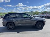 New 2025 Jeep Grand Cherokee Summit image 4