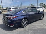New 2025 Lexus ES 300h w/ Premium Package image 3