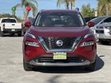 Used 2021 Nissan Rogue Platinum image 2