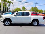 Used 2022 Nissan Frontier SV image 2