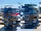 Used 2023 Chrysler Pacifica Limited image 5