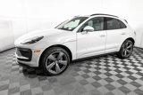 Used 2025 Porsche Macan image 2
