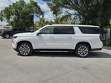 New 2025 Chevrolet Suburban High Country image 2