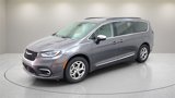 Used 2023 Chrysler Pacifica Limited image 4