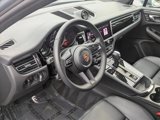 Certified 2024 Porsche Macan image 4