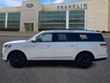 Used 2023 Lincoln Navigator L Reserve image 4