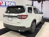 New 2025 Honda Pilot Sport image 3
