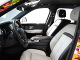 Used 2023 Rolls-Royce Cullinan Black Badge w/ Dark Exterior Package image 5