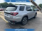 New 2025 Honda Pilot Touring image 3